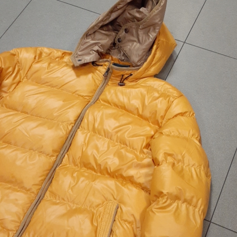 Coat - Picture 4 of 4
